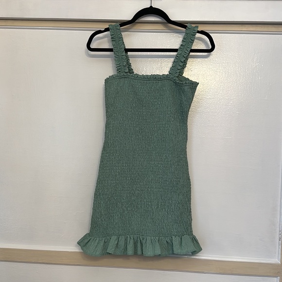 Zara scrunchie mini dress - Picture 4 of 5